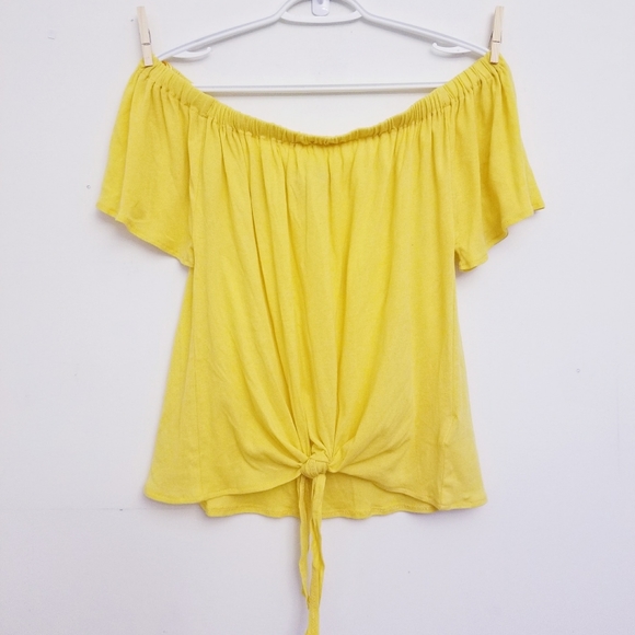 2️⃣CUPCAKE + CASHMERE Off the Shoulder Tops, M - Picture 5 of 5